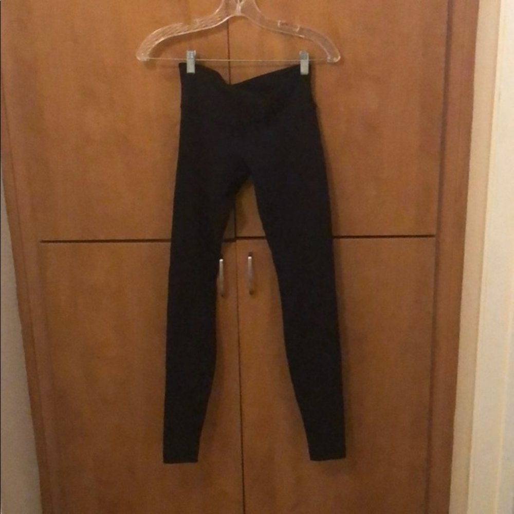 Wunder Under Black Lulu Lemon Leggings Size 4 25" Inseam